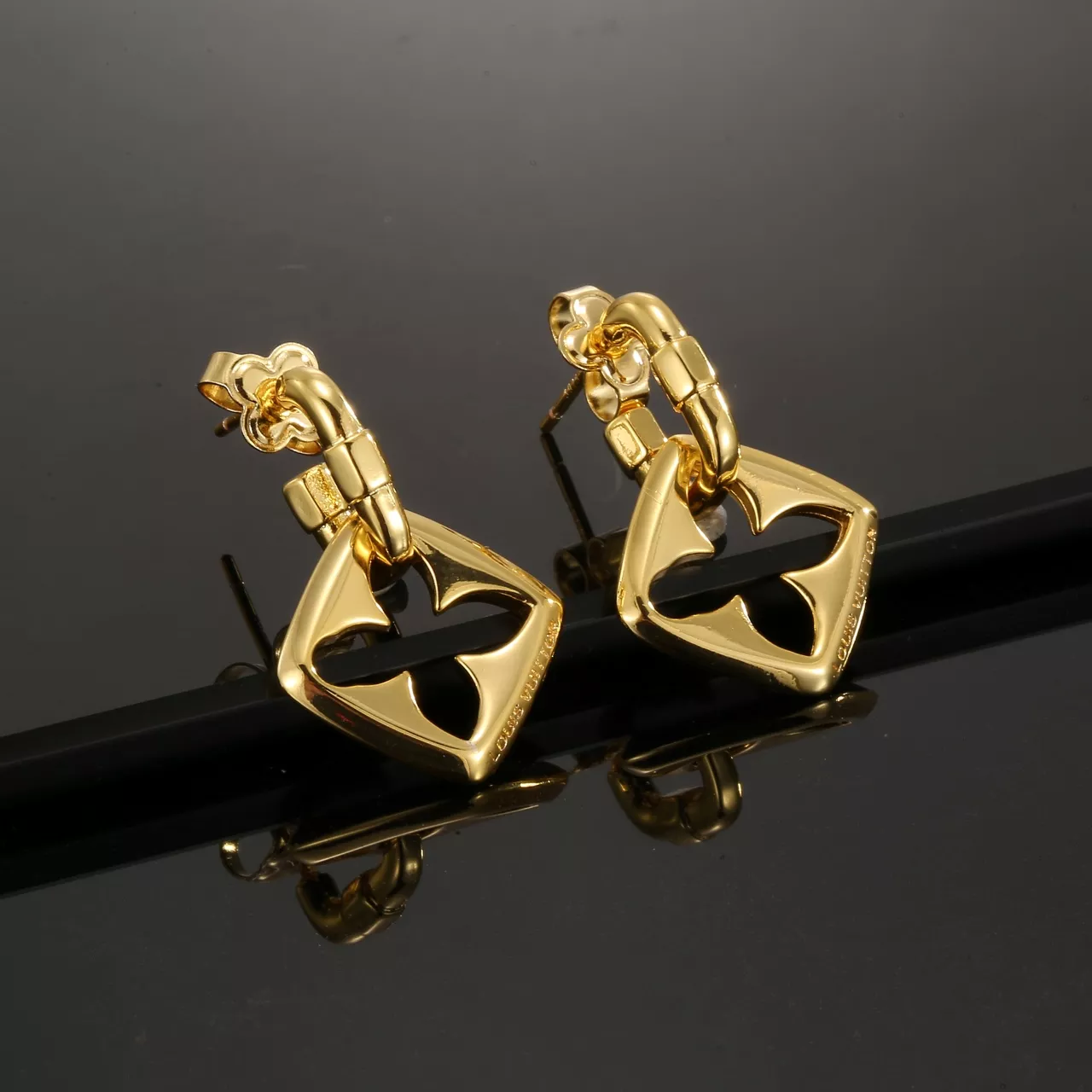 Louis Vuitton Earrings For Women Bright 6756