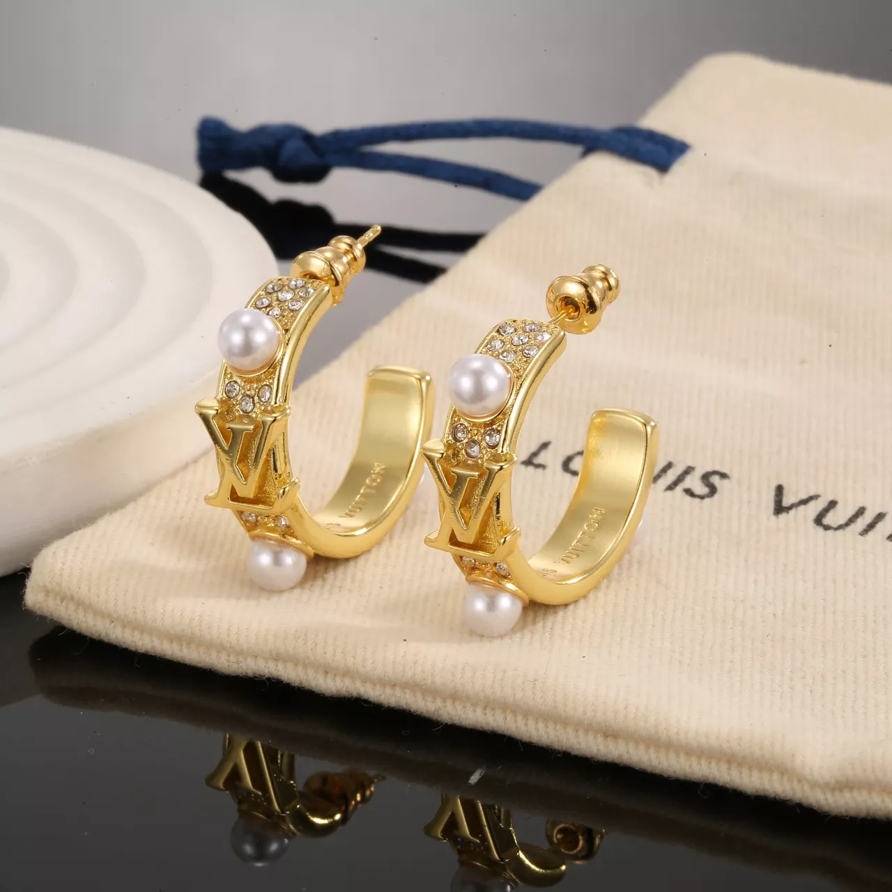 Louis Vuitton Earrings For Women Classic 7187