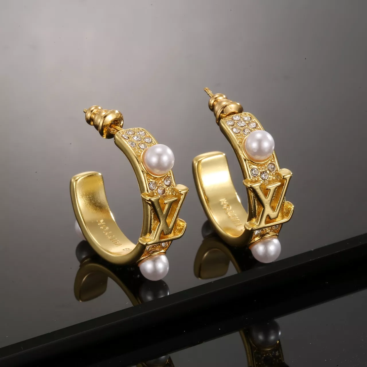 Louis Vuitton Earrings For Women Classic 7187