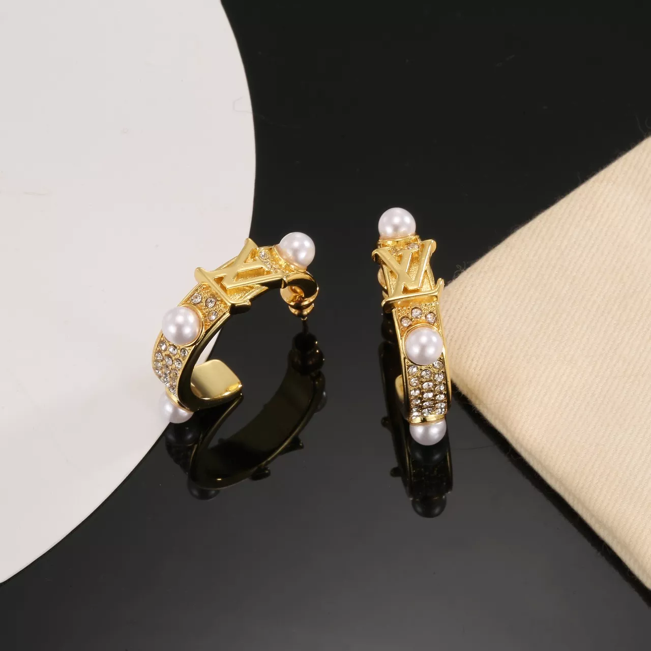 Louis Vuitton Earrings For Women Classic 7187