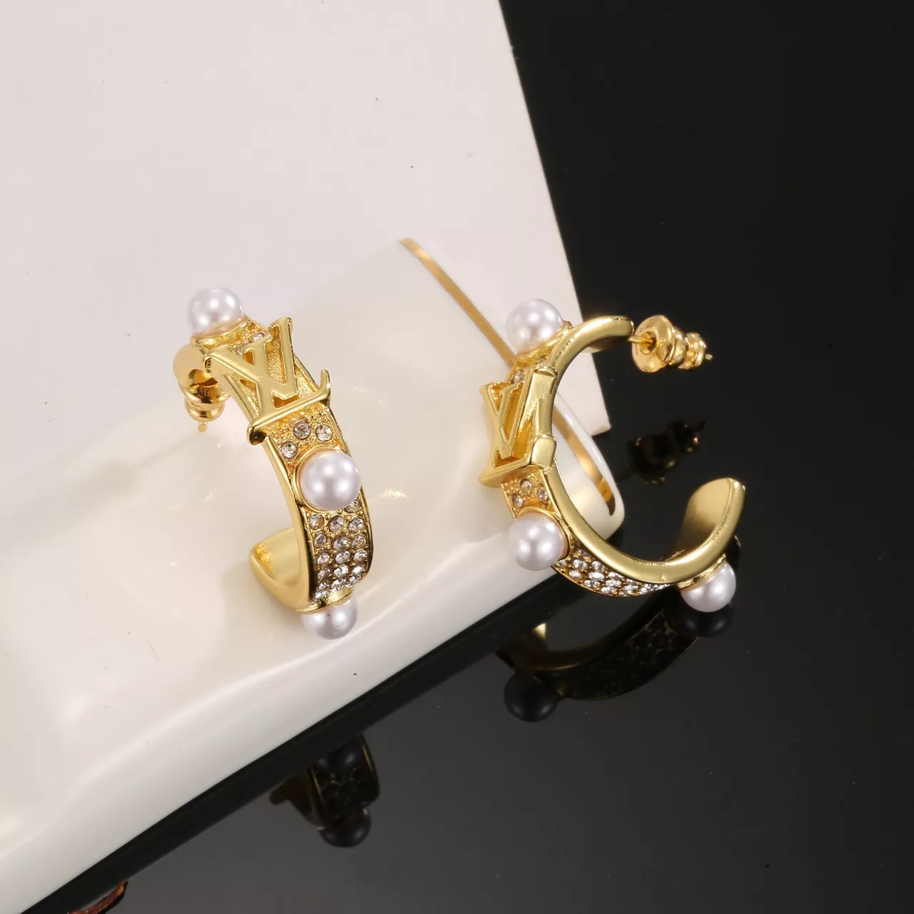 Louis Vuitton Earrings For Women Classic 7187