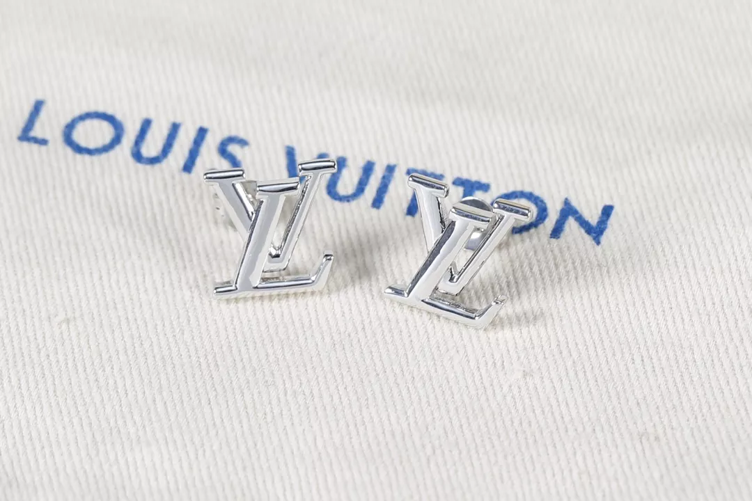 Louis Vuitton Earrings For Women Classic 8539