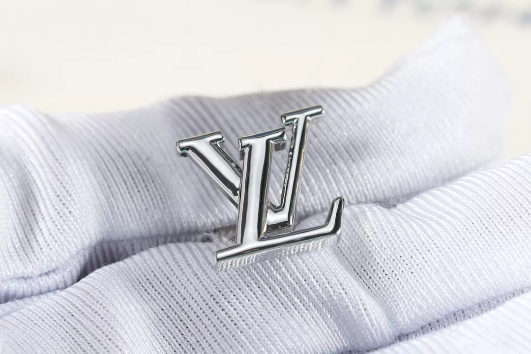 Louis Vuitton Earrings For Women Classic 8539