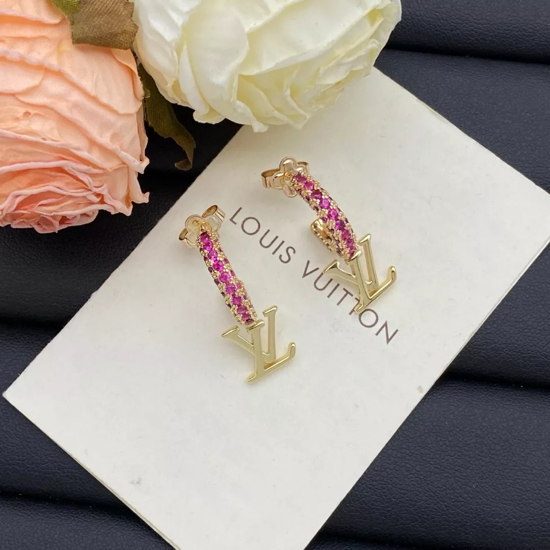 Louis Vuitton Earrings For Women Cozy 3930