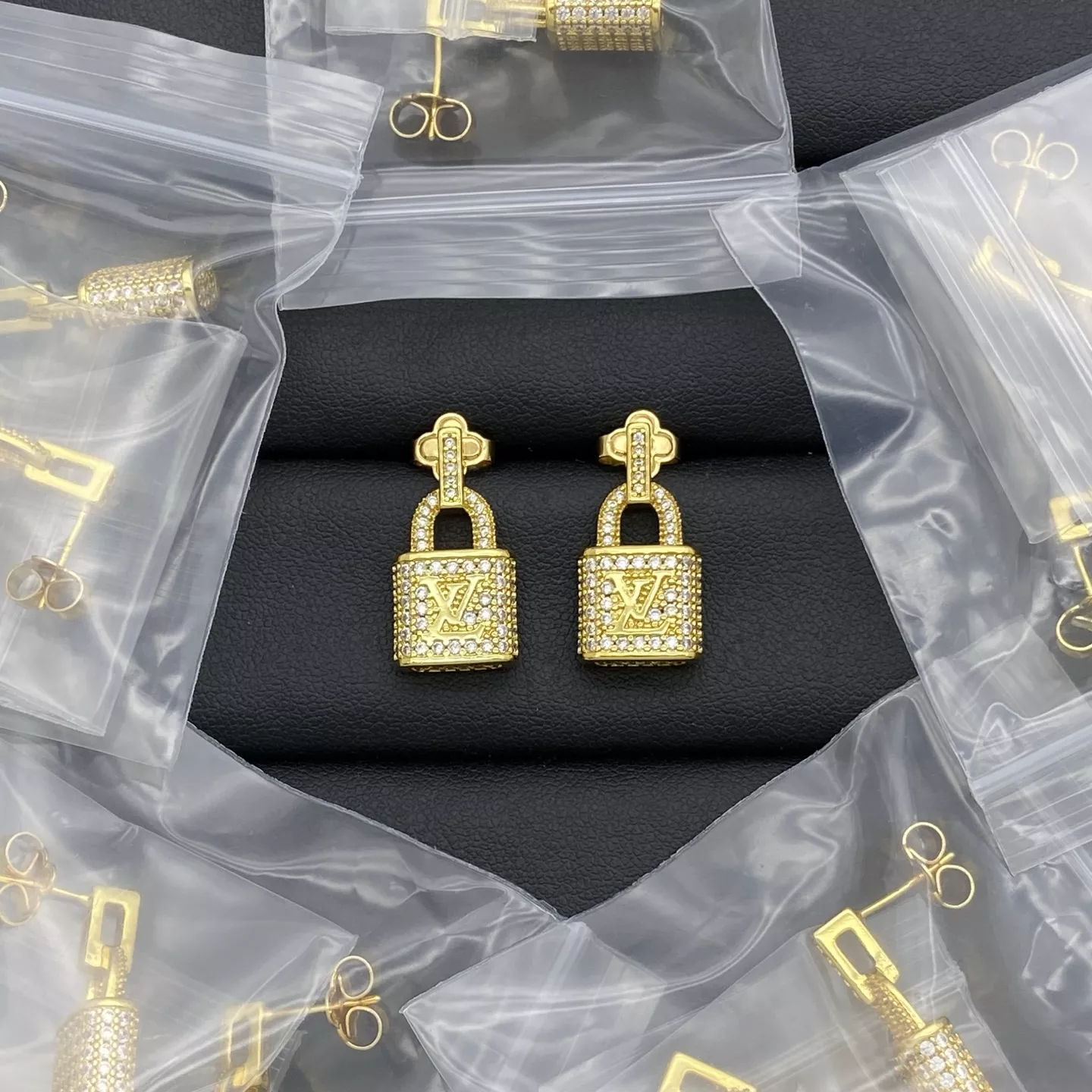 Louis Vuitton Earrings For Women Durable 7690