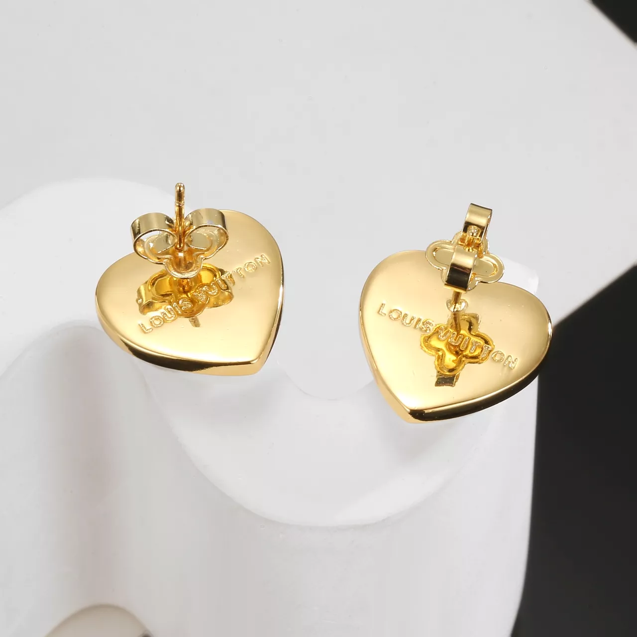Louis Vuitton Earrings For Women EasyMatch 5692