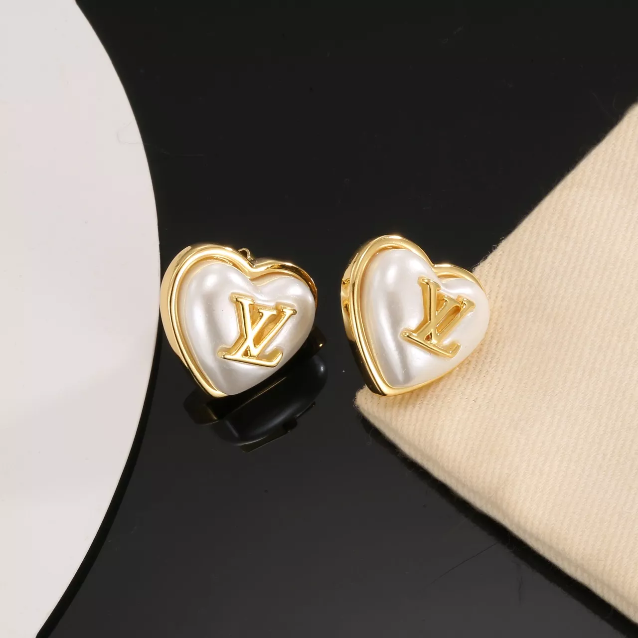 Louis Vuitton Earrings For Women EasyMatch 5692