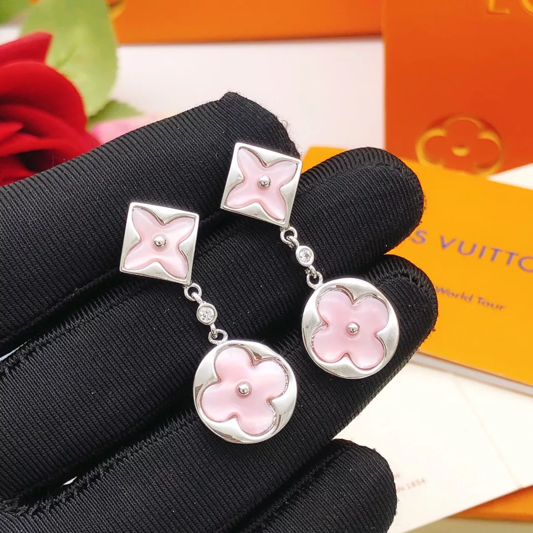 Louis Vuitton Earrings For Women Flexible 1773