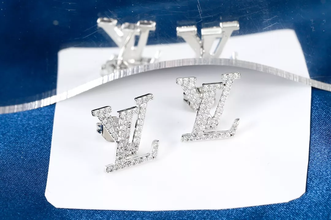 Louis Vuitton Earrings For Women Practical 5507