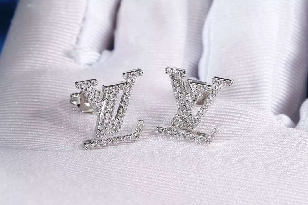 Louis Vuitton Earrings For Women Practical 5507