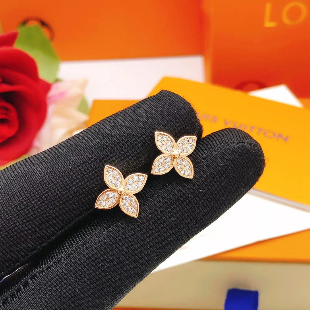 Louis Vuitton Earrings For Women Reliable 304