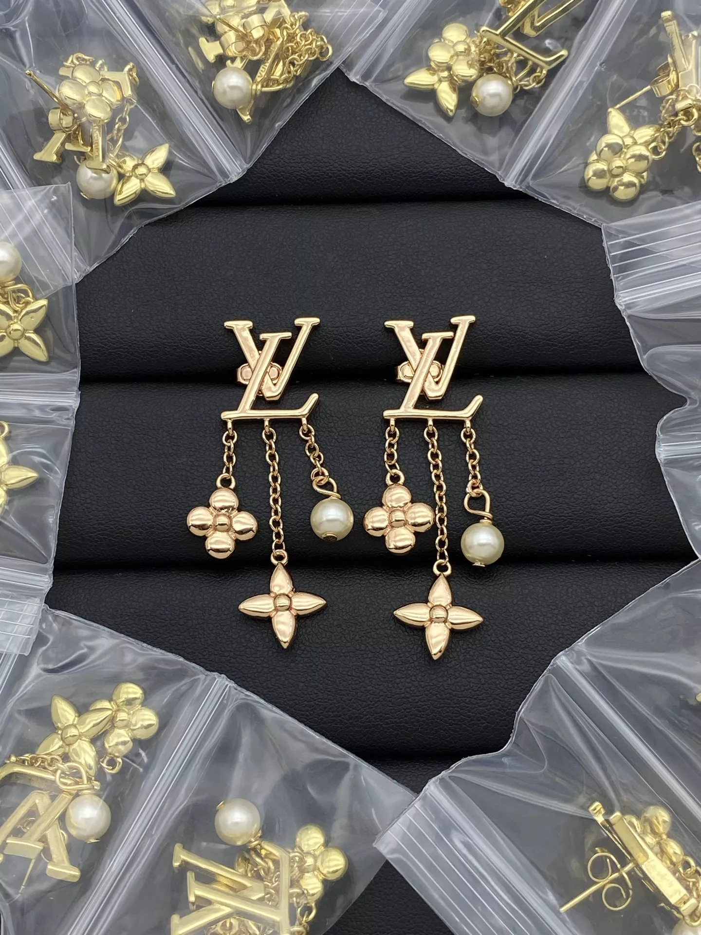 Louis Vuitton Earrings For Women Soft 107