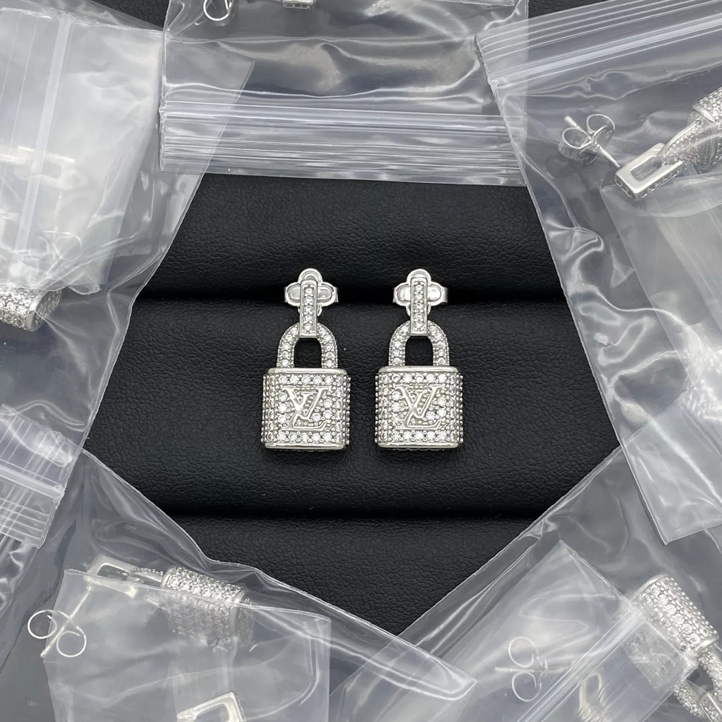 Louis Vuitton Earrings For Women Unique 101