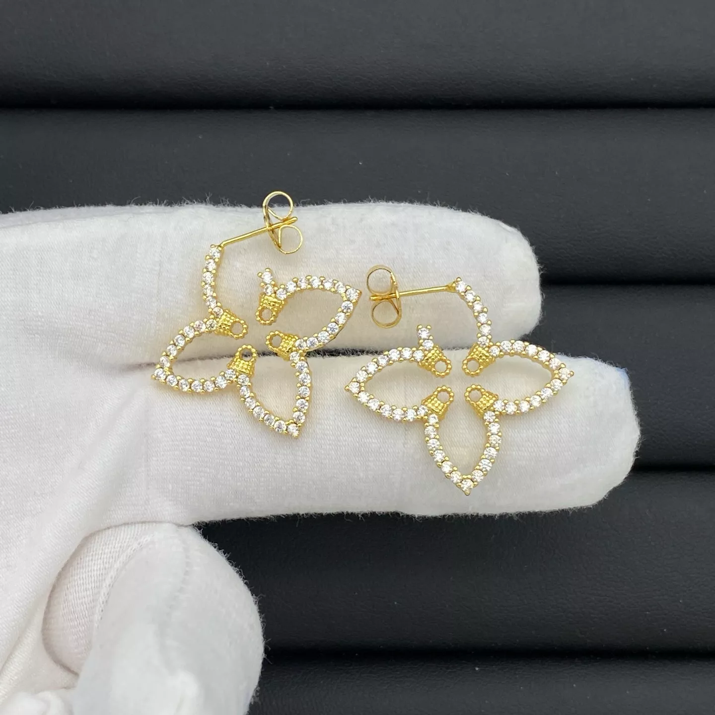 Louis Vuitton Earrings For Women UrbanStyle 4014