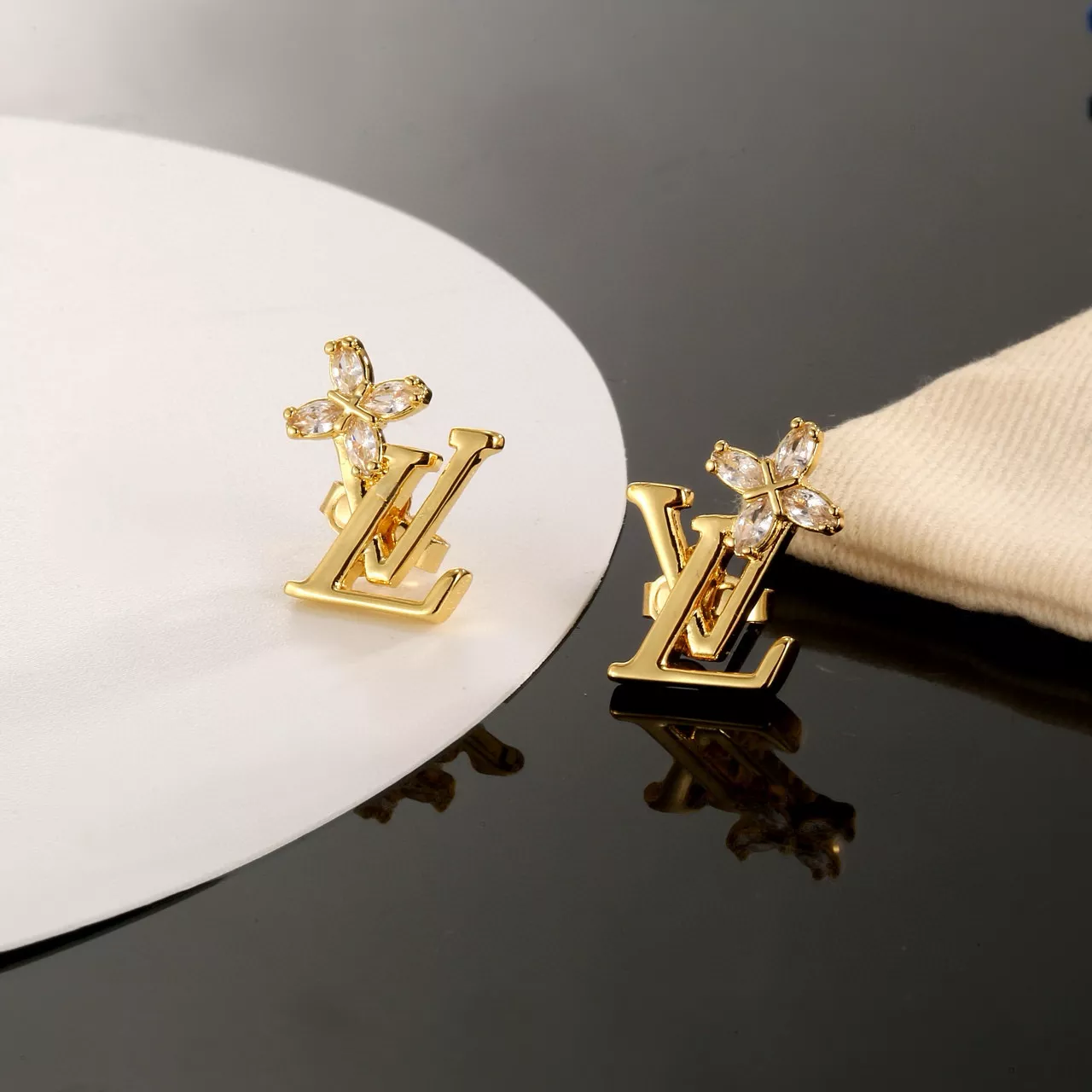 Louis Vuitton Earrings For Women Versatile 1792
