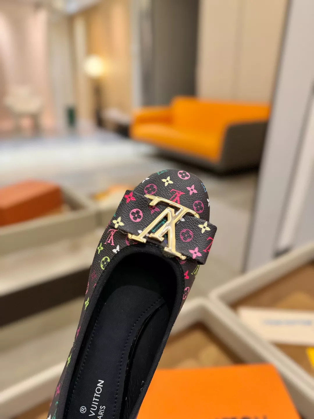 Louis Vuitton Flat Shoes For Women Elegant 7297