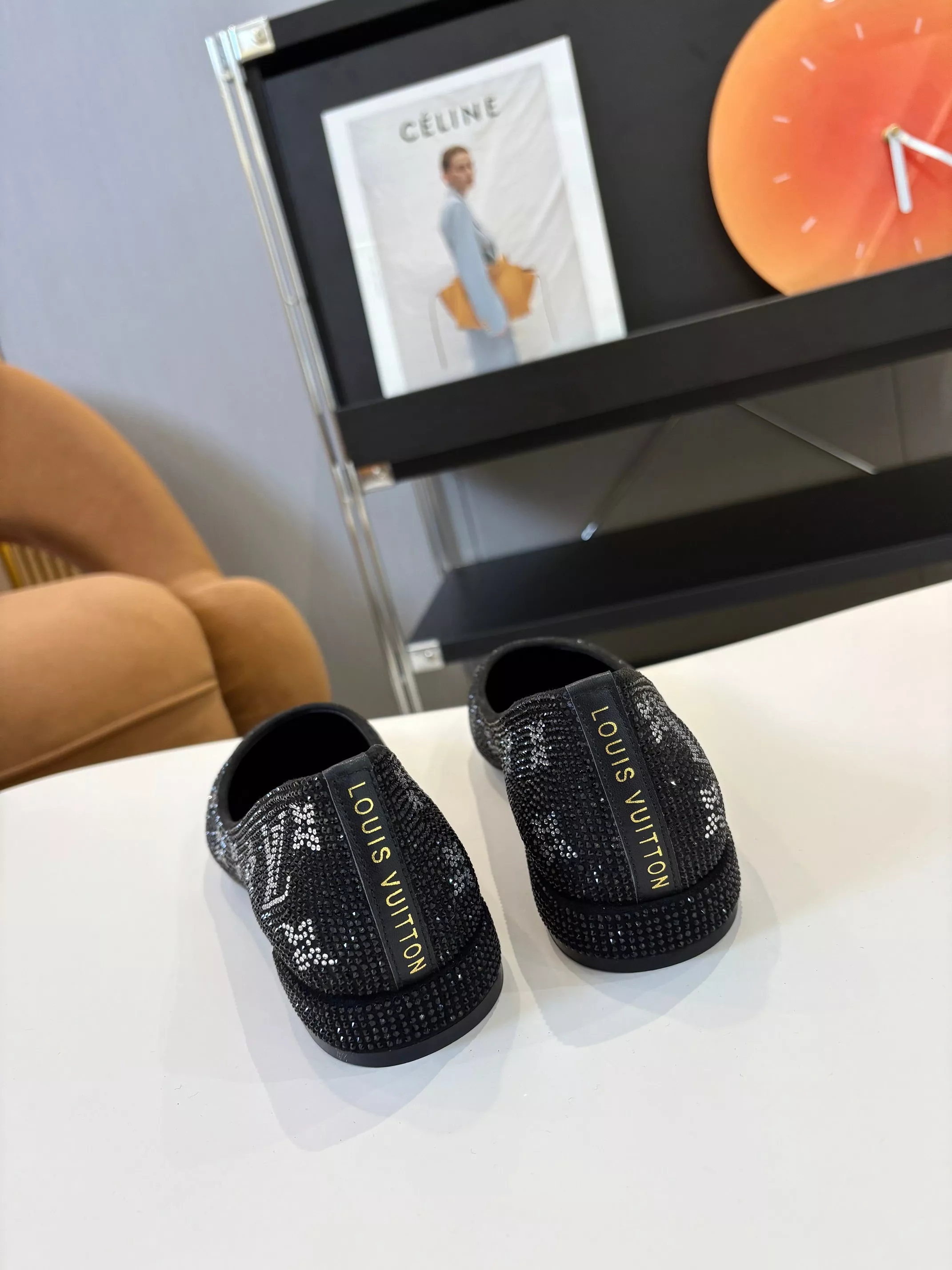 Louis Vuitton Flat Shoes For Women GoodFit 9768