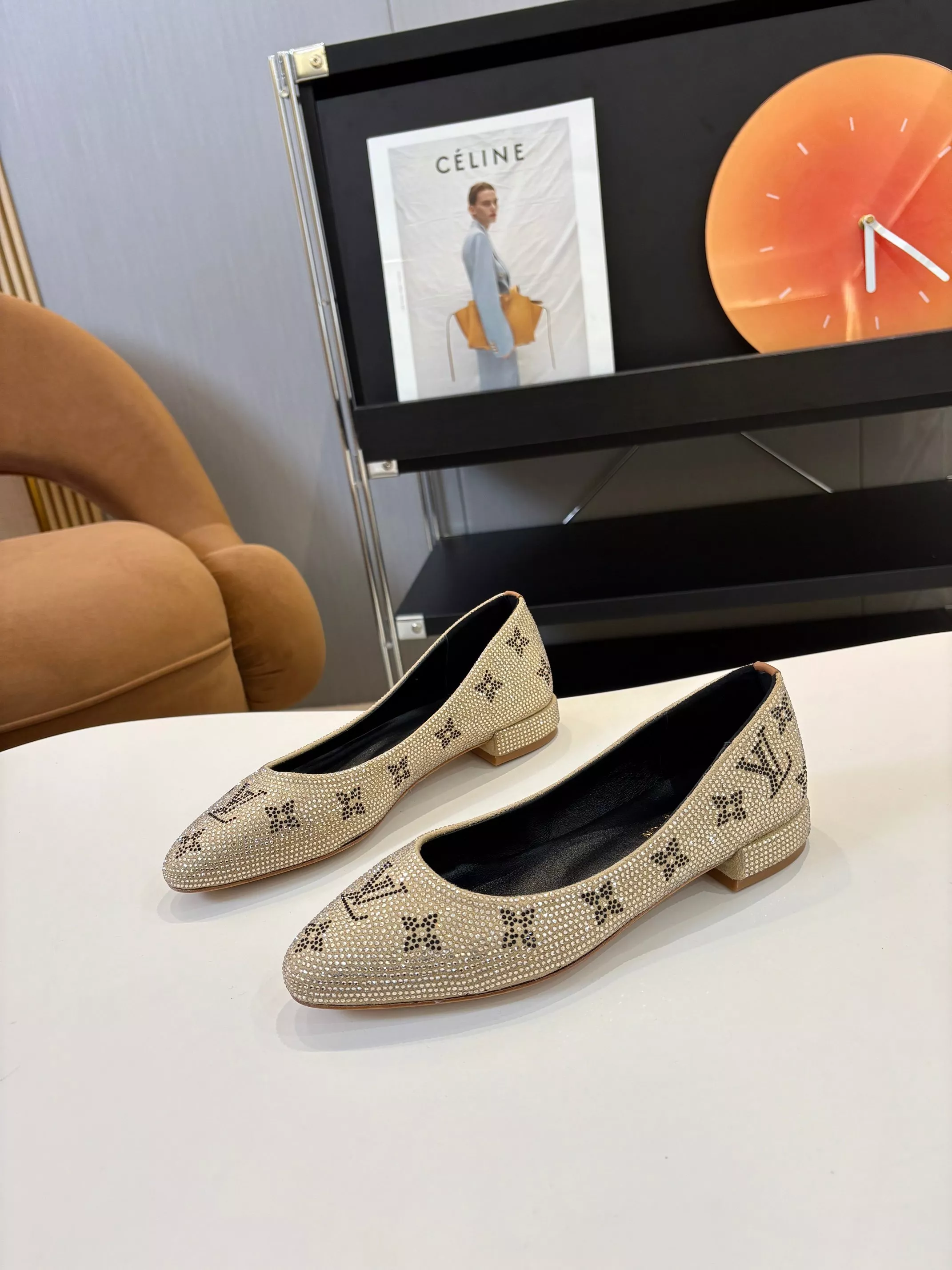 Louis Vuitton Flat Shoes For Women Popular 6913