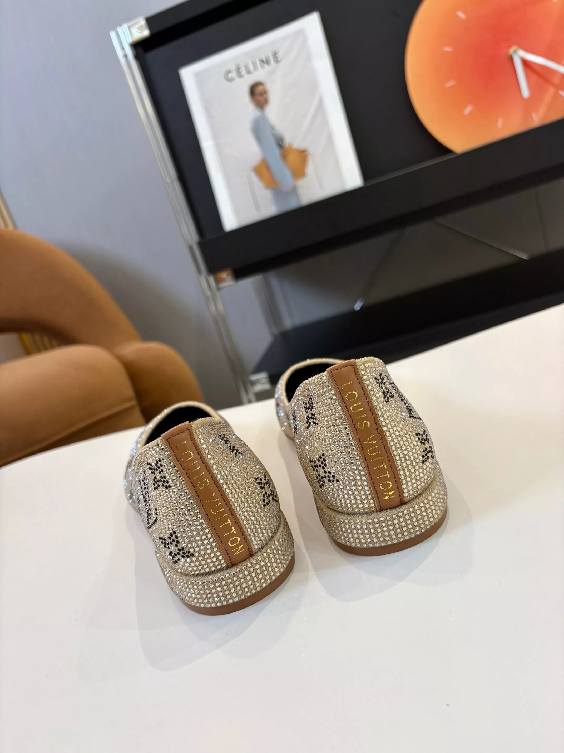Louis Vuitton Flat Shoes For Women Popular 6913