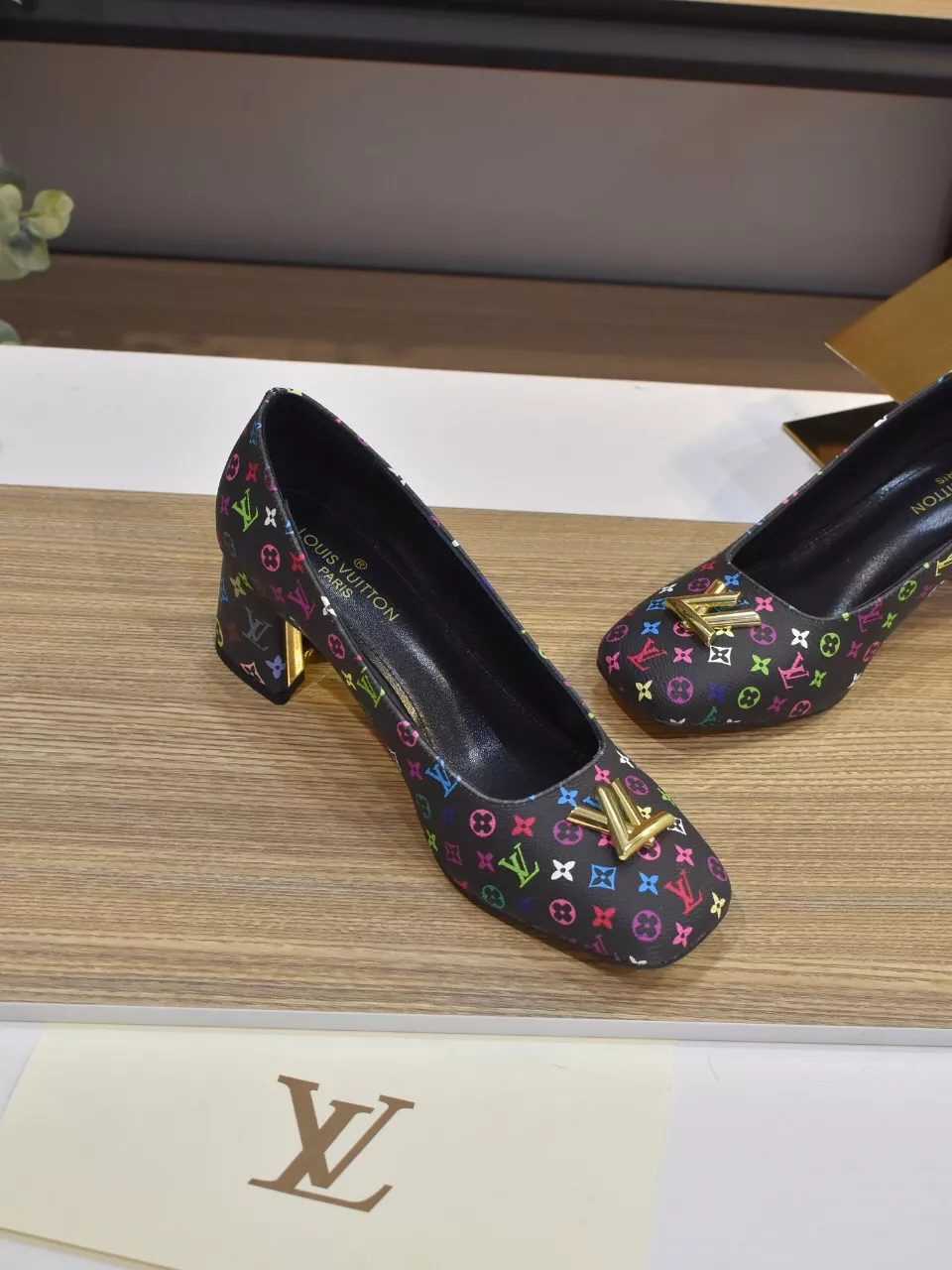 Louis Vuitton High-Heeled Shoes For Women Breathable 2007