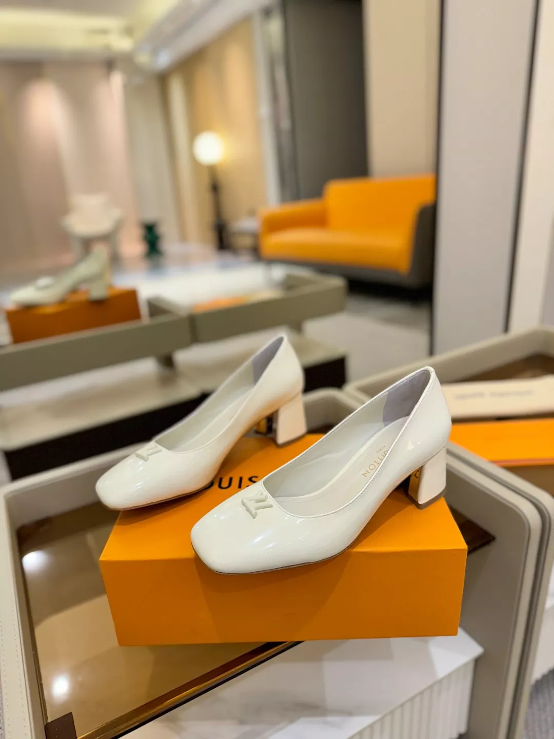 Louis Vuitton High-Heeled Shoes For Women Breathable 5272