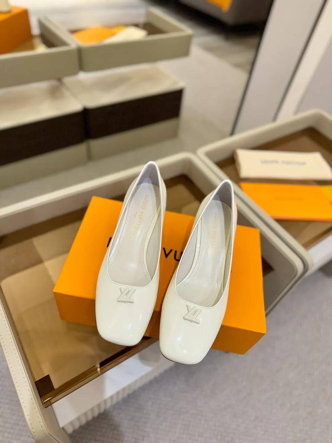 Louis Vuitton High-Heeled Shoes For Women Breathable 5272