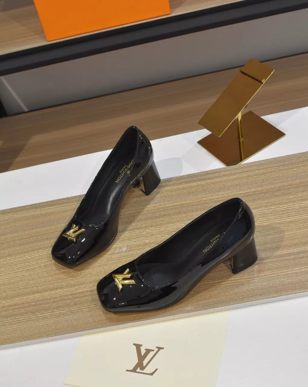 Louis Vuitton High-Heeled Shoes For Women Durable 9622