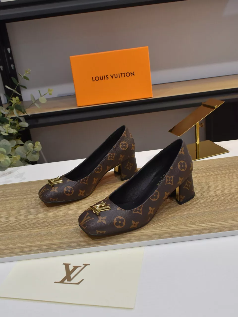 Louis Vuitton High-Heeled Shoes For Women Elegant 479