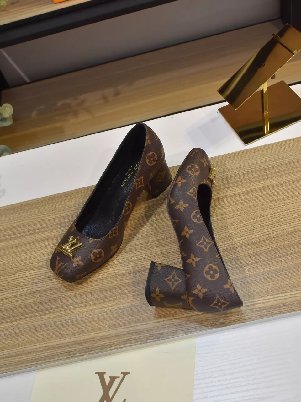 Louis Vuitton High-Heeled Shoes For Women Elegant 479