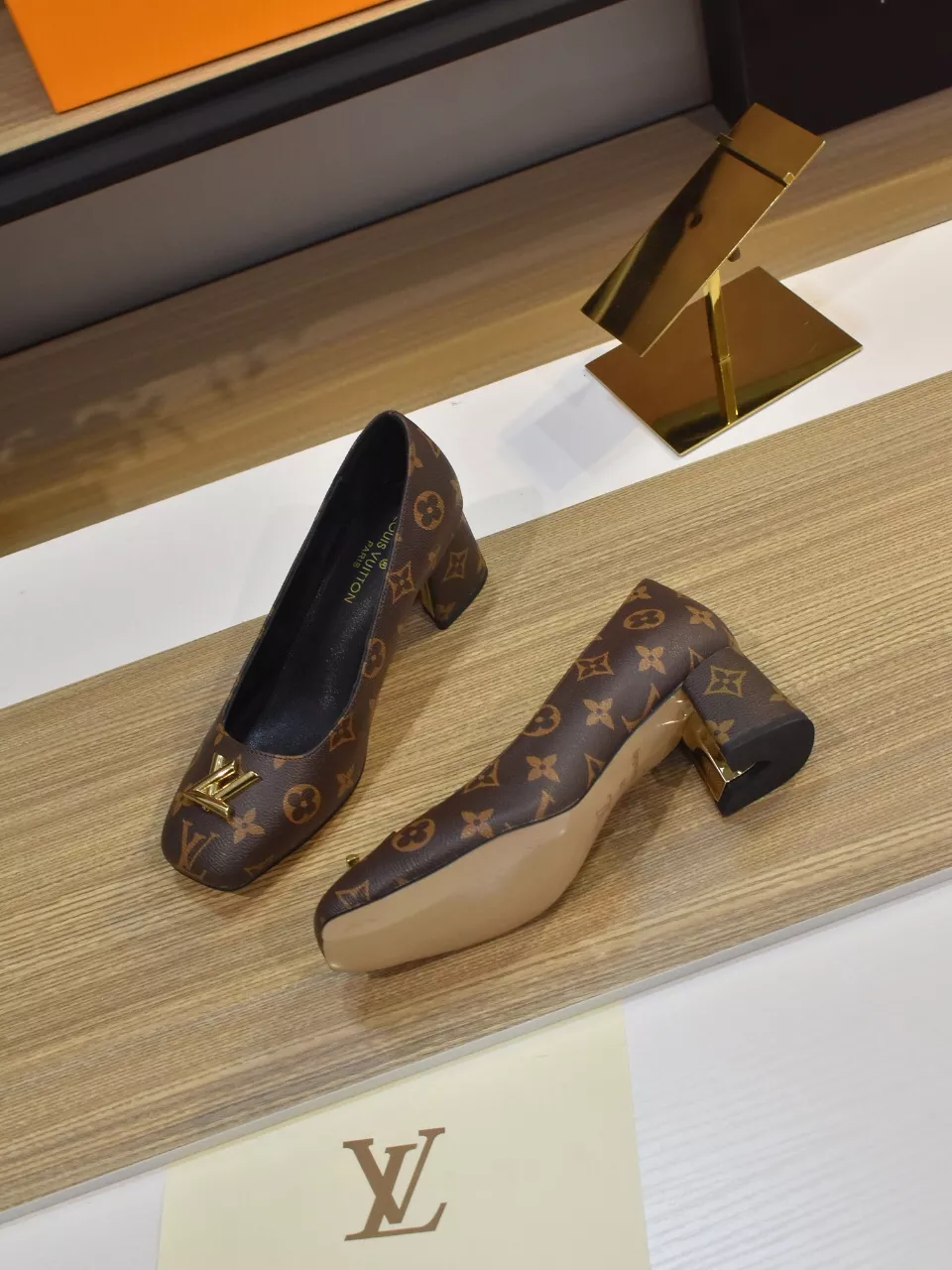 Louis Vuitton High-Heeled Shoes For Women Elegant 479
