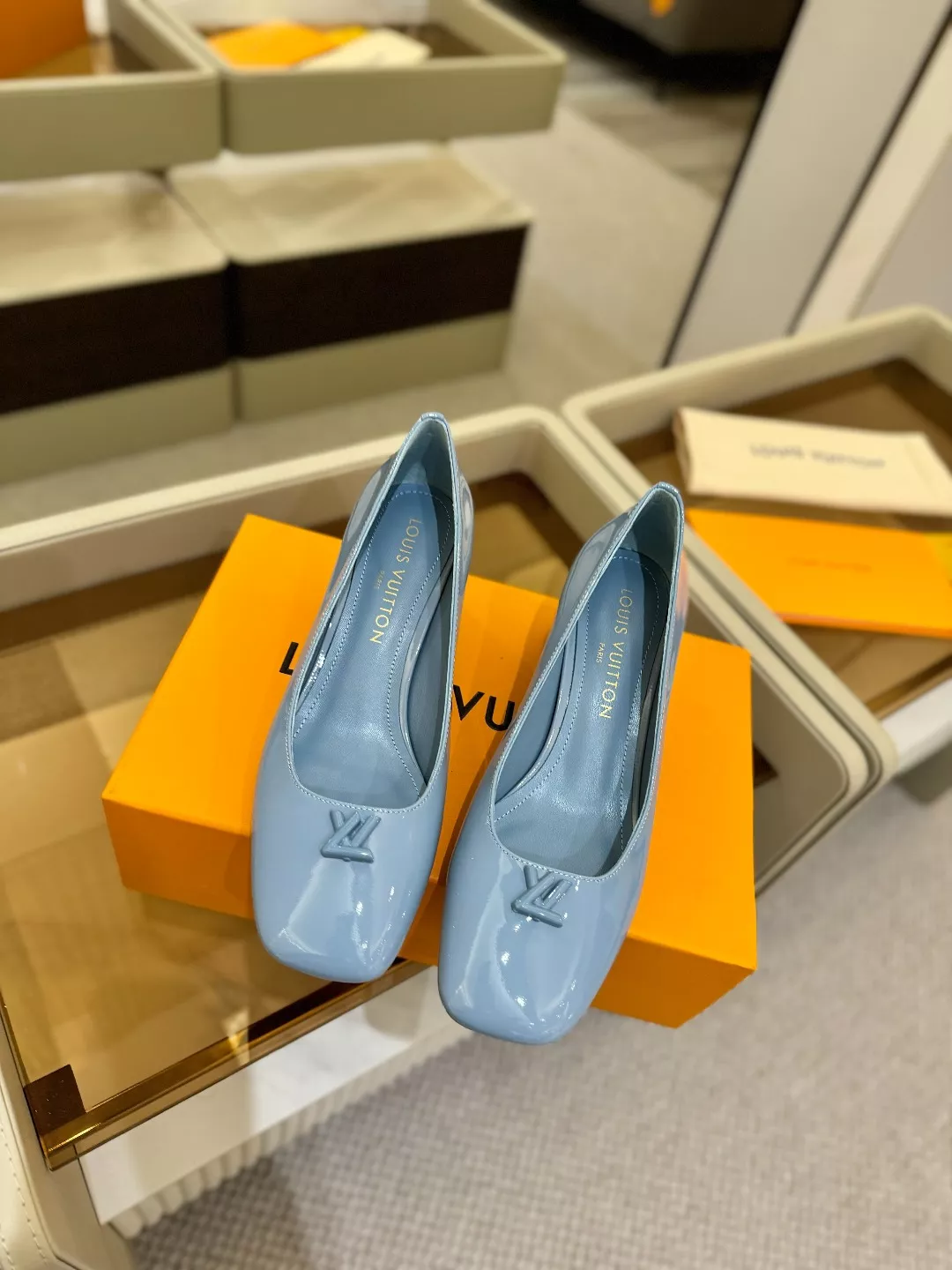 Louis Vuitton High-Heeled Shoes For Women Reliable 3204