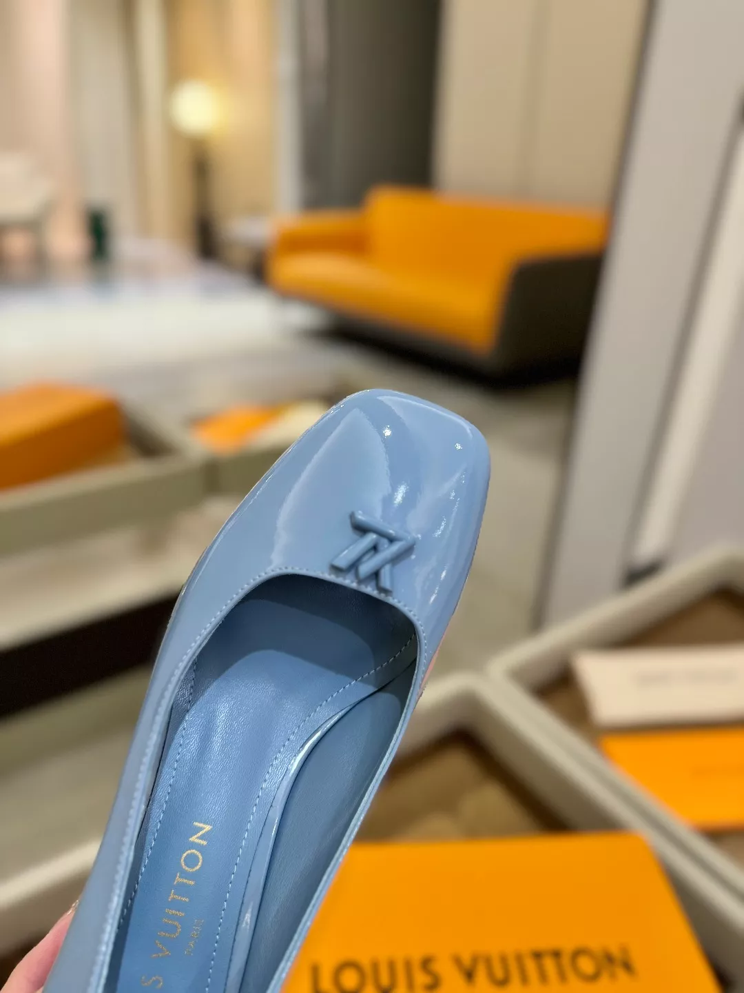 Louis Vuitton High-Heeled Shoes For Women Reliable 3204