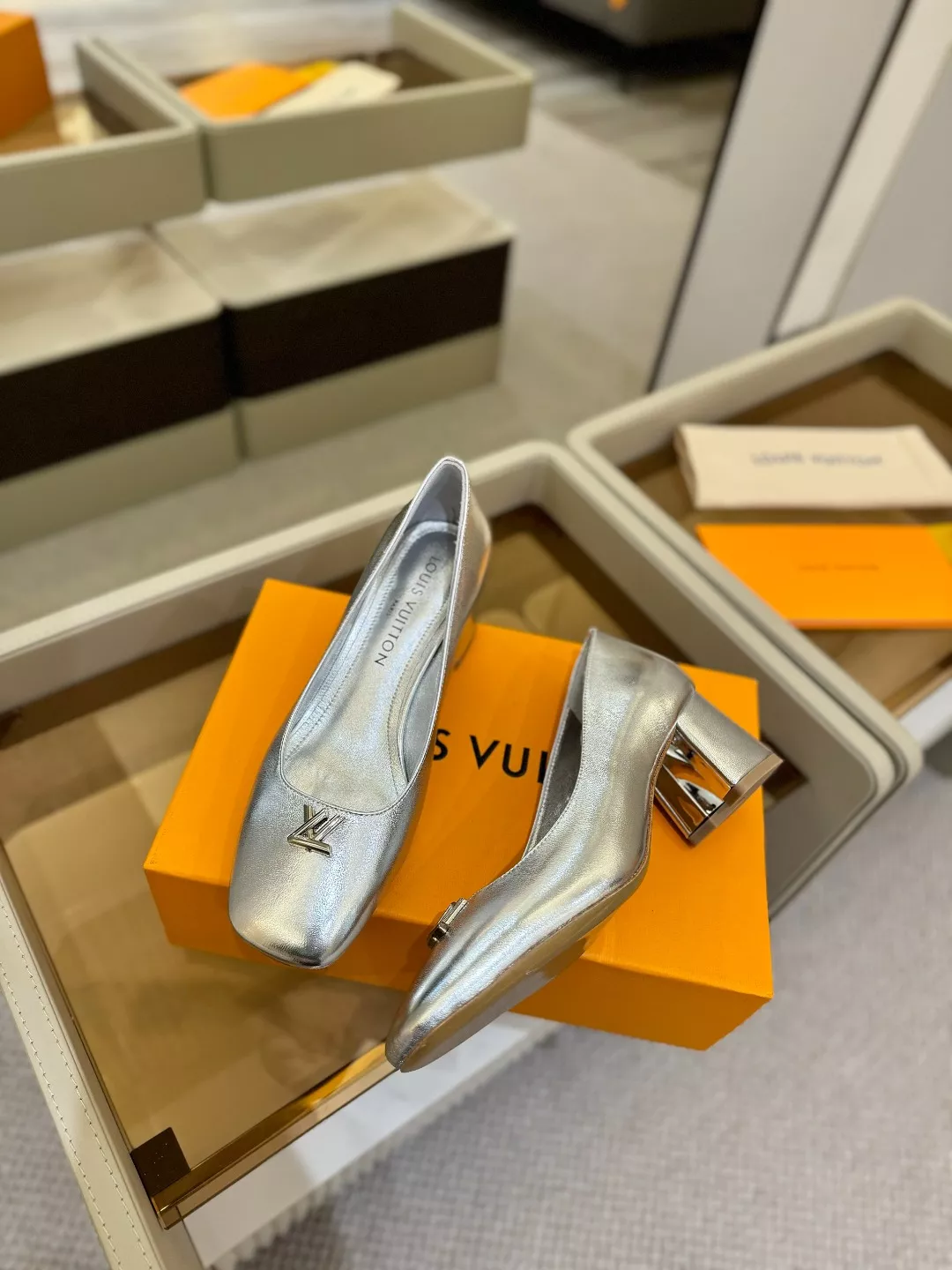 Louis Vuitton High-Heeled Shoes For Women StreetReady 3634