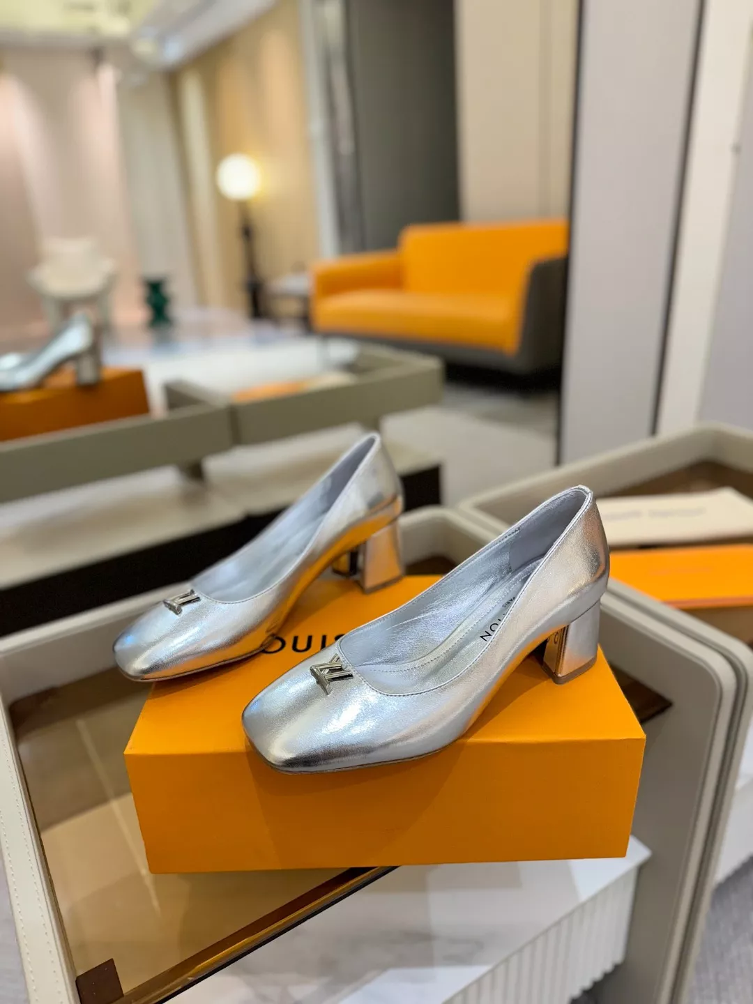 Louis Vuitton High-Heeled Shoes For Women StreetReady 3634