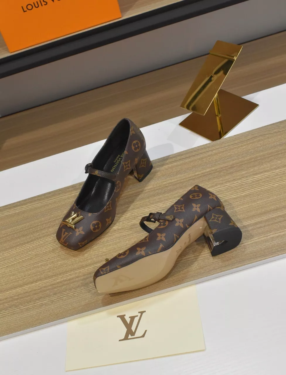 Louis Vuitton High-Heeled Shoes For Women Stylish 4649