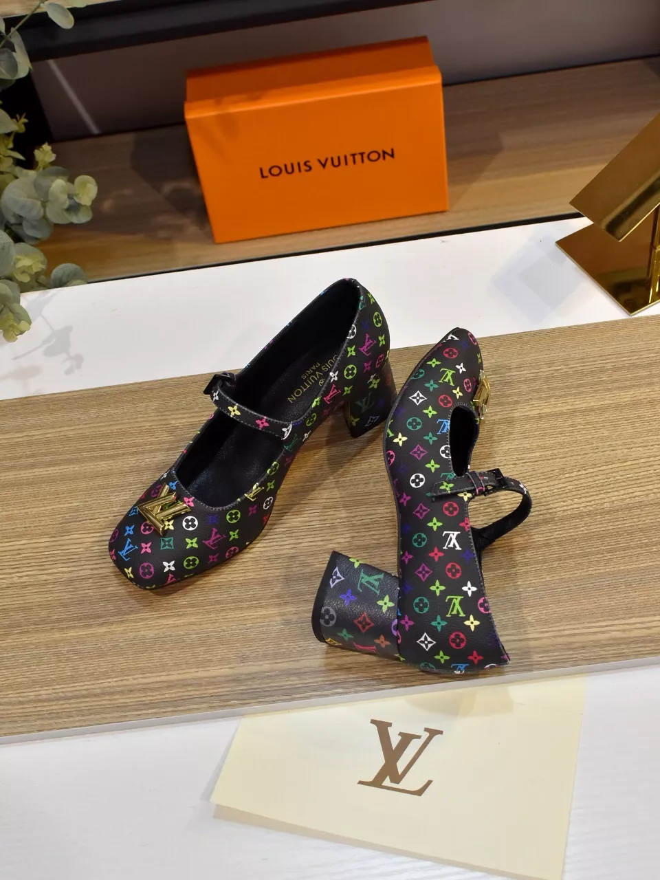 Louis Vuitton High-Heeled Shoes For Women Vibrant 8256