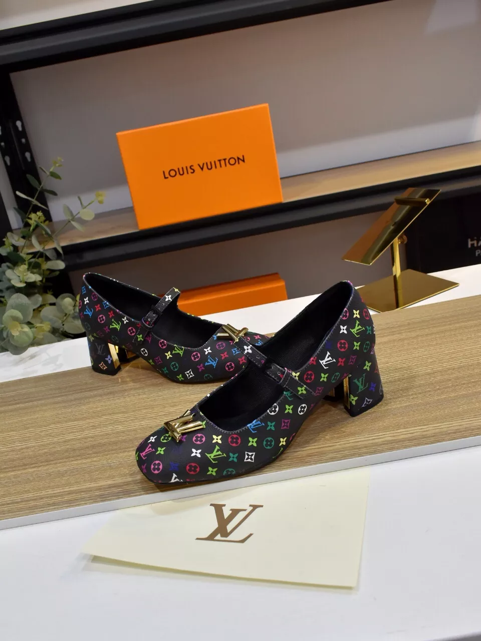 Louis Vuitton High-Heeled Shoes For Women Vibrant 8256