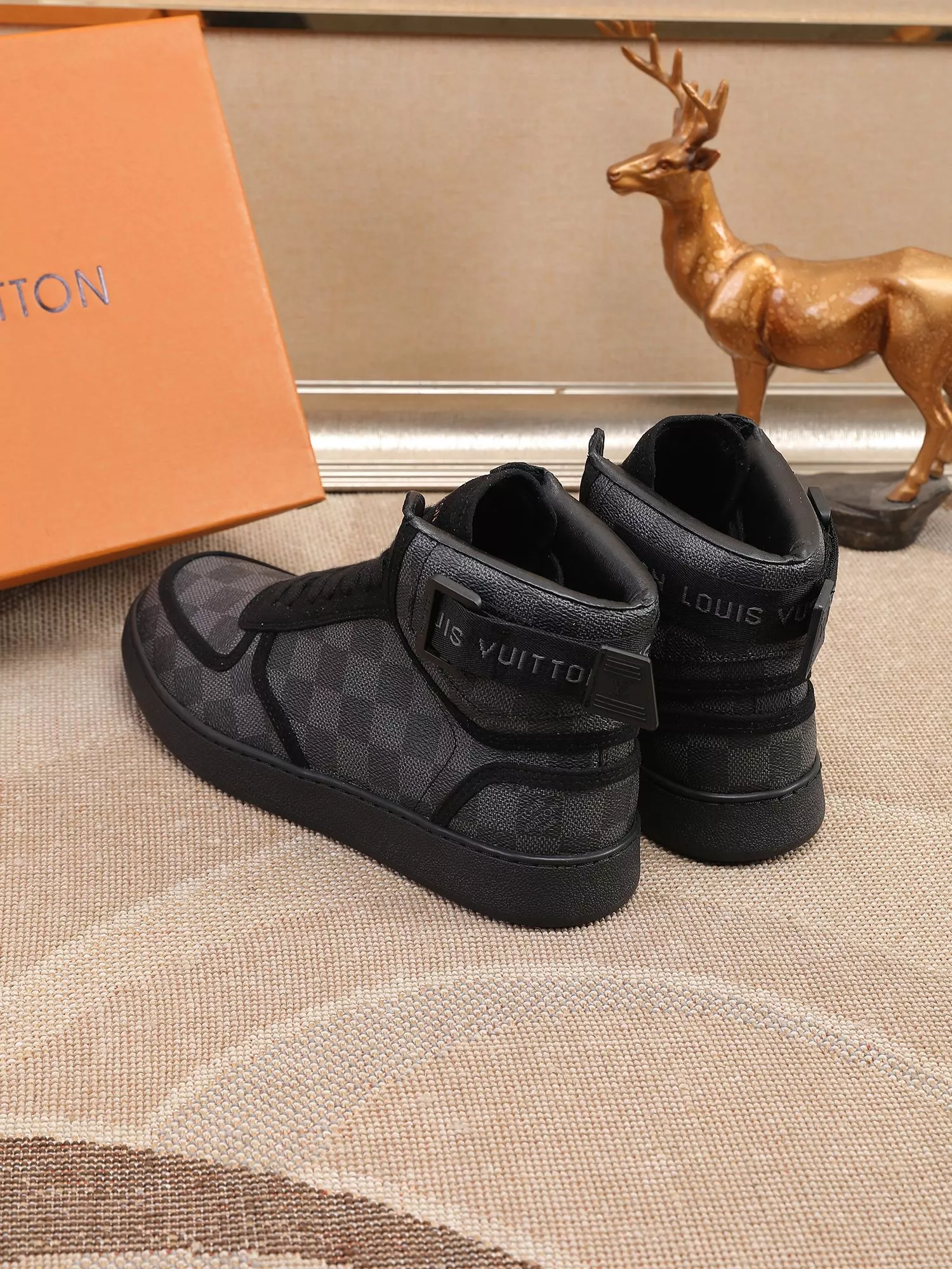 Louis Vuitton High Tops Shoes For Men Affordable 7998