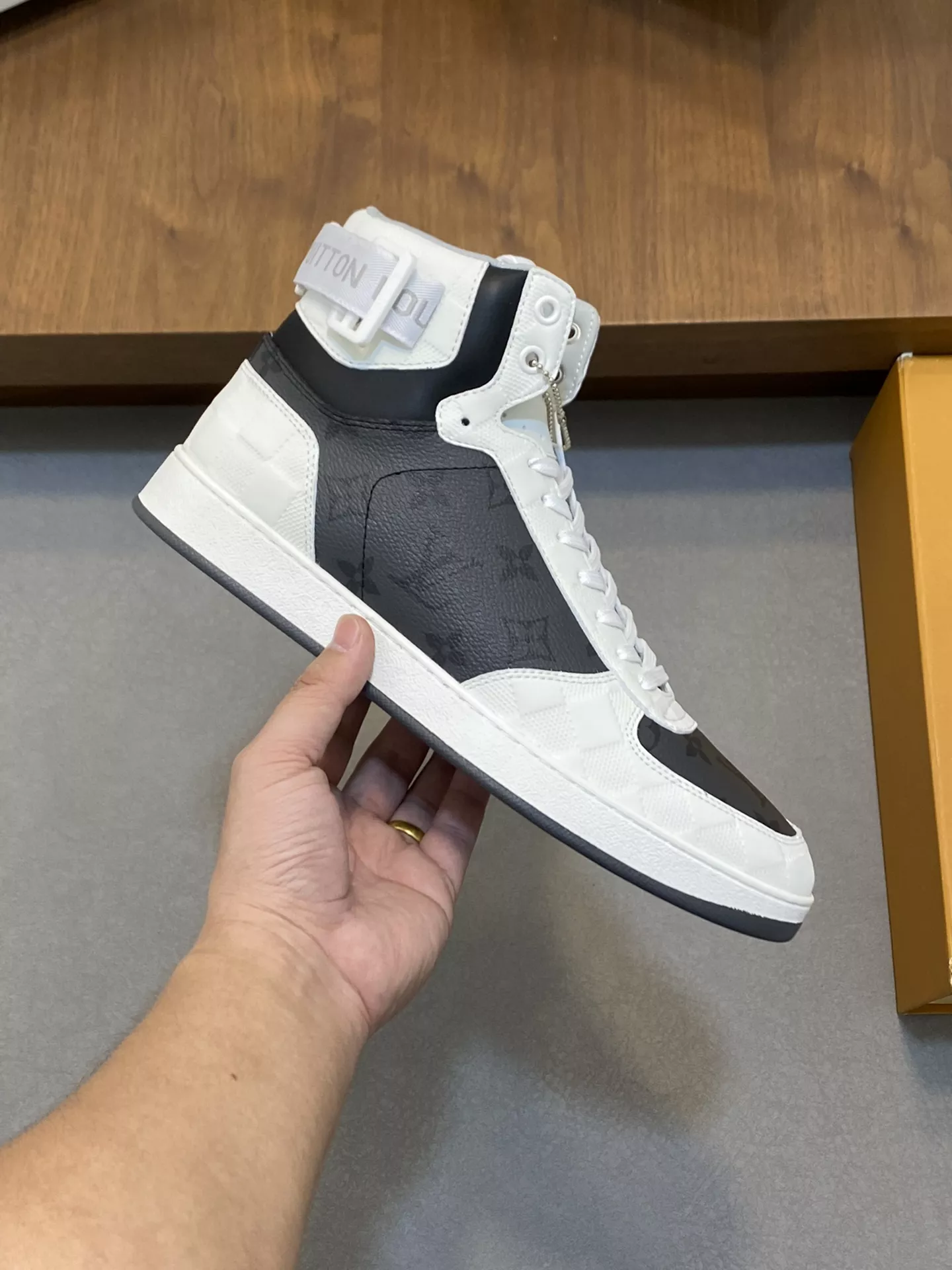 Louis Vuitton High Tops Shoes For Men Bold 4767