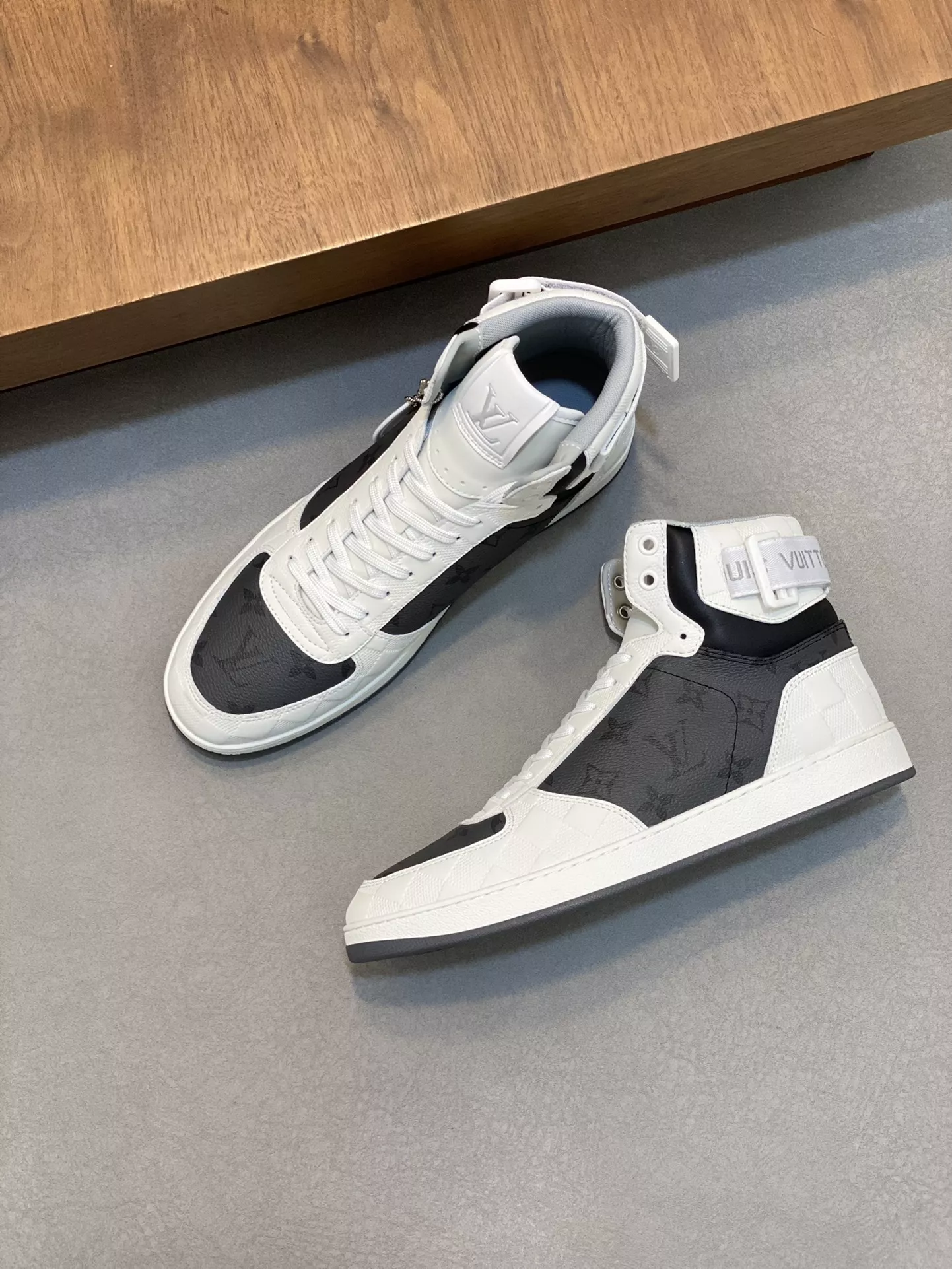 Louis Vuitton High Tops Shoes For Men Bold 4767