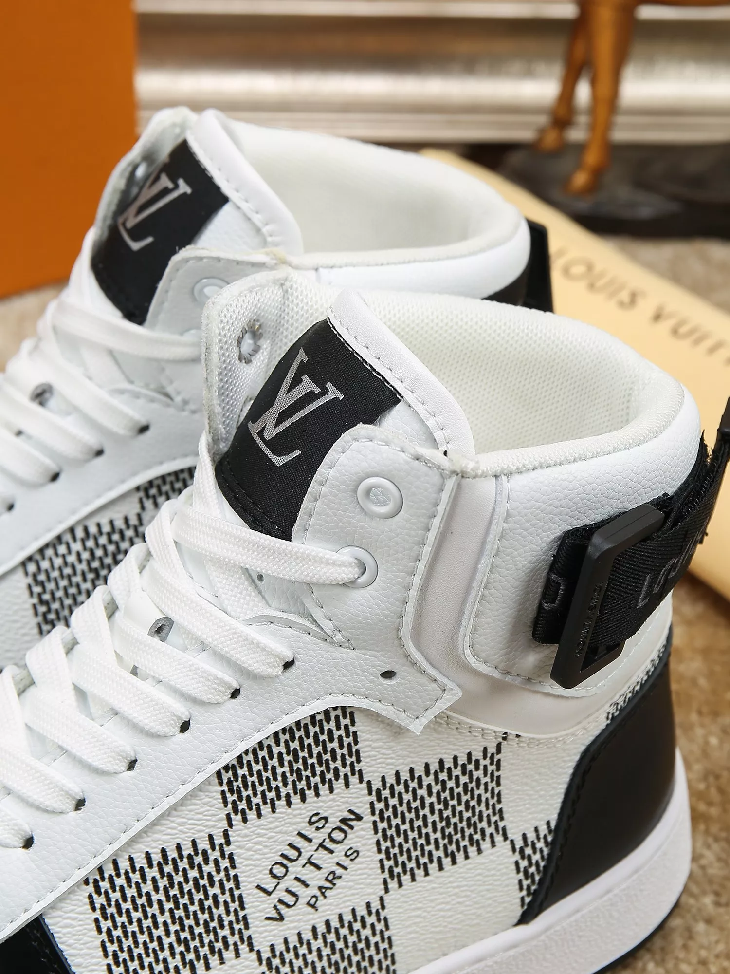 Louis Vuitton High Tops Shoes For Men Cozy 3956
