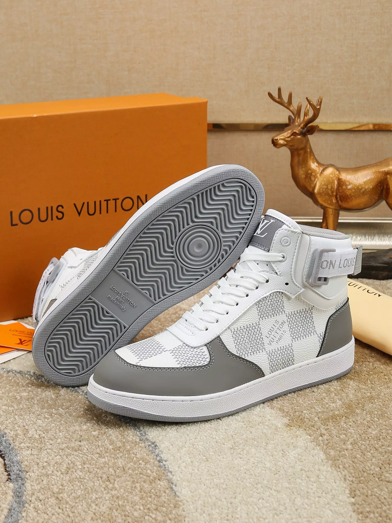 Louis Vuitton High Tops Shoes For Men Durable 2113