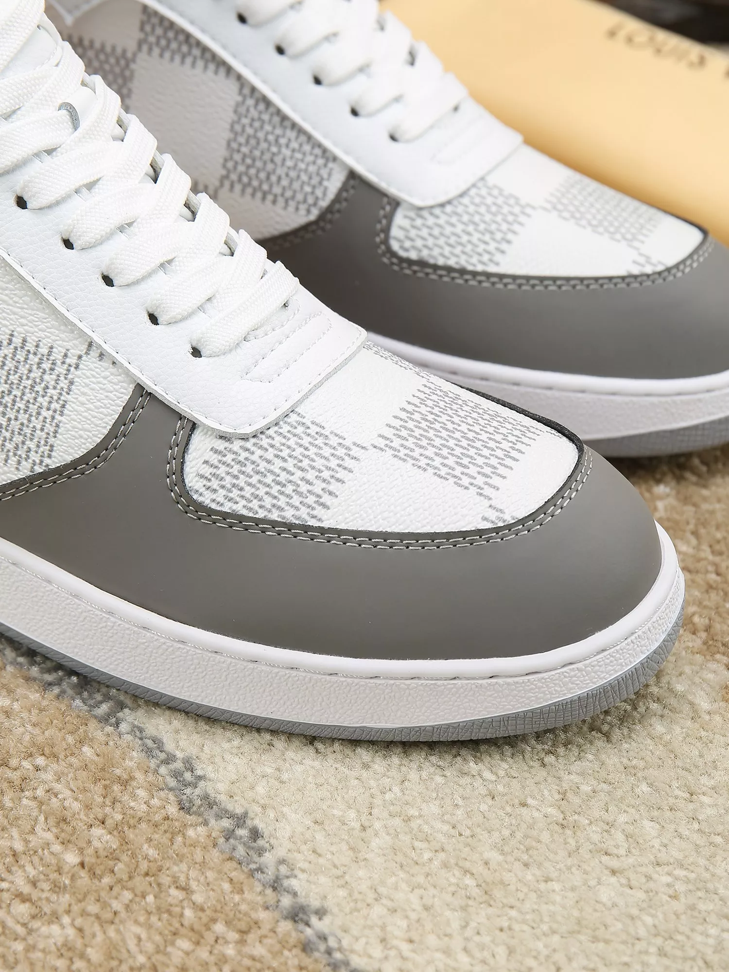 Louis Vuitton High Tops Shoes For Men Durable 2113