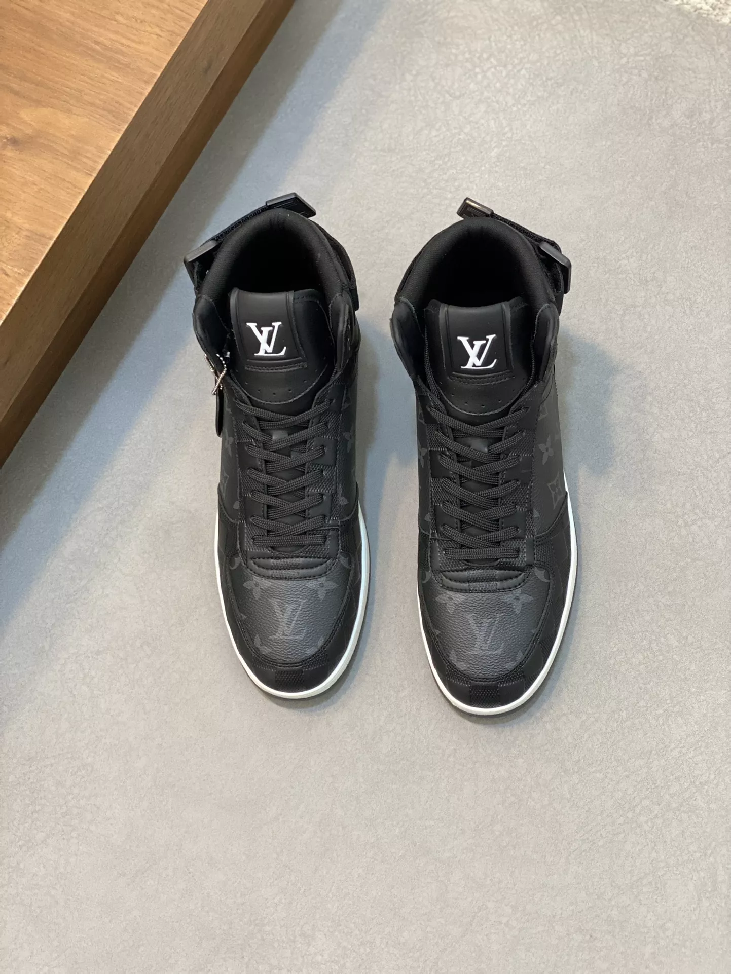 Louis Vuitton High Tops Shoes For Men Functional 5784