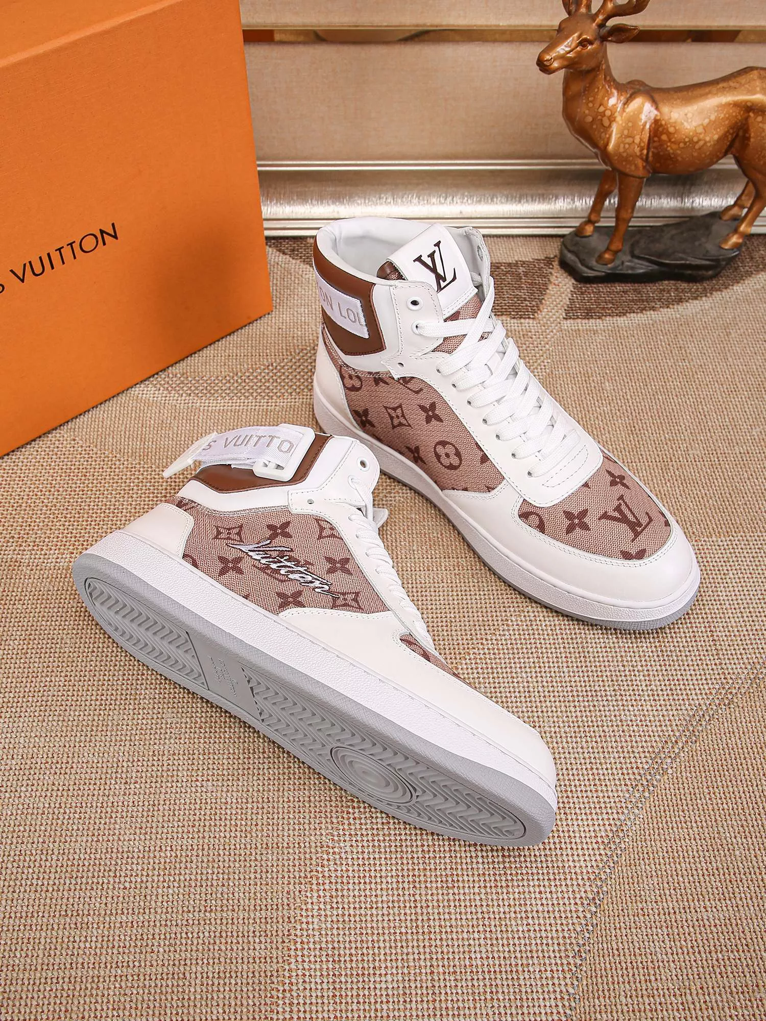 Louis Vuitton High Tops Shoes For Men Practical 3396