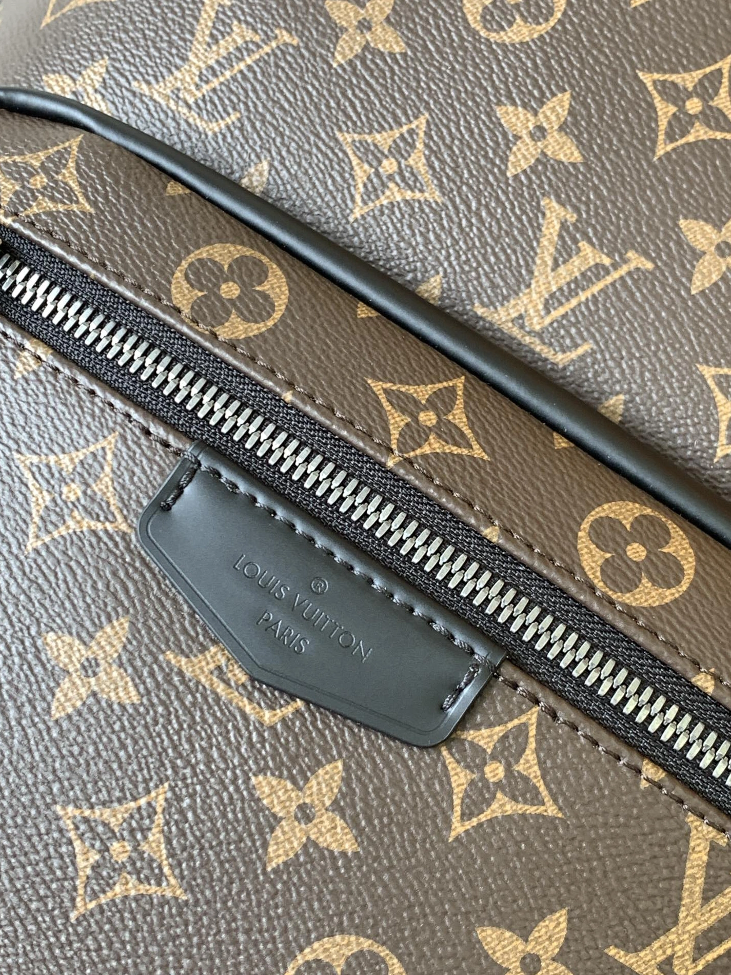 Louis Vuitton LV AAA Man Backpacks AllSeason 5953