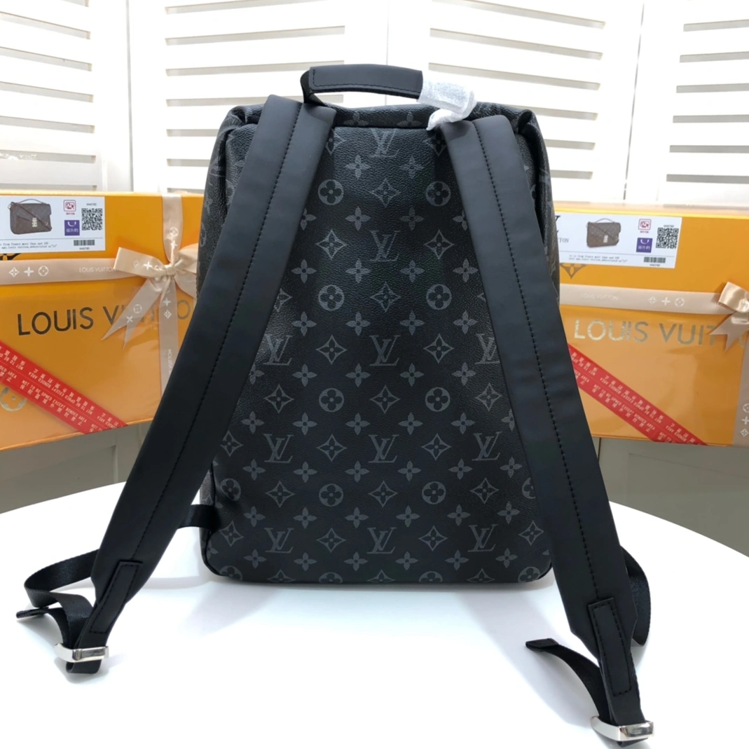 Louis Vuitton LV AAA Man Backpacks Classic 3199
