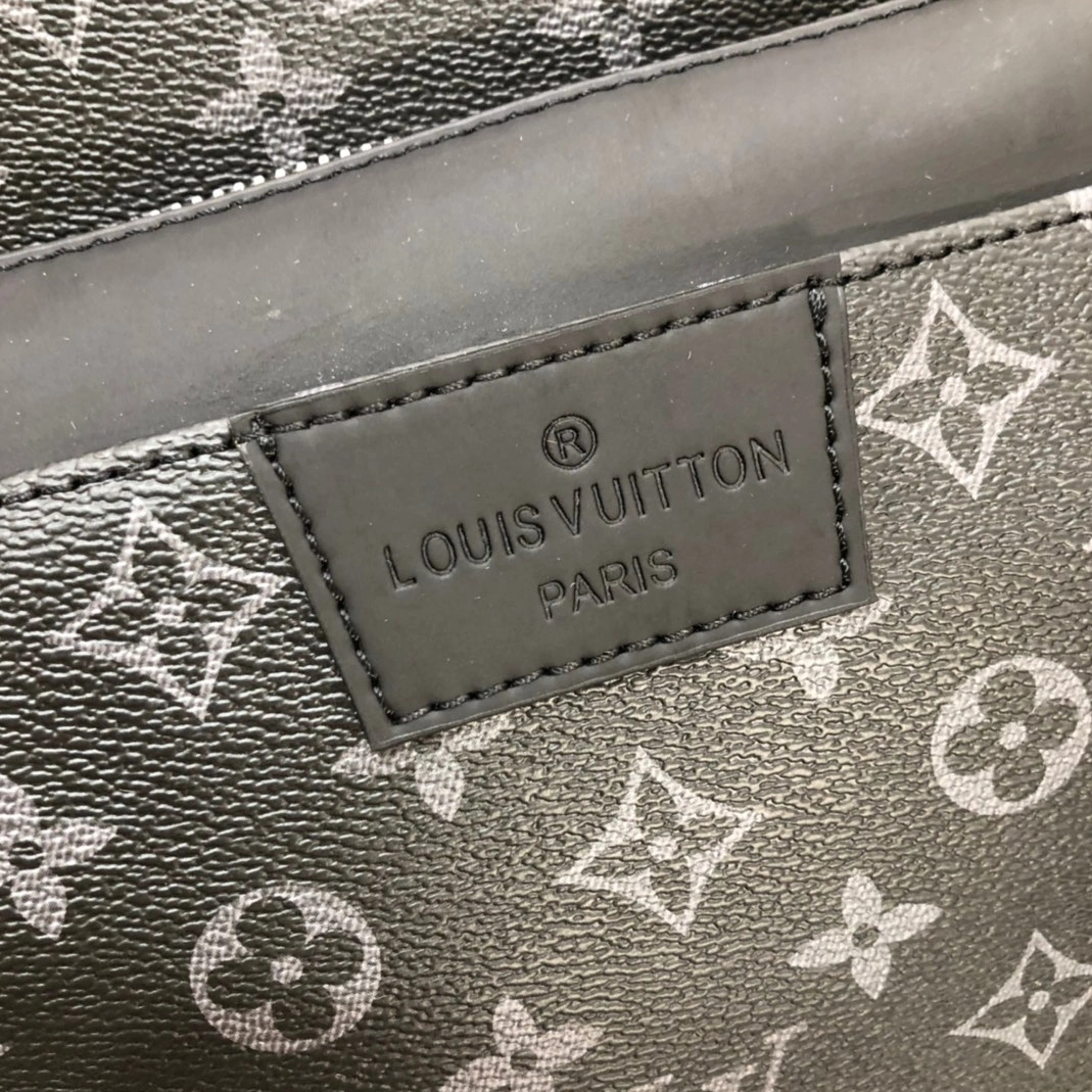 Louis Vuitton LV AAA Man Backpacks Classic 3199