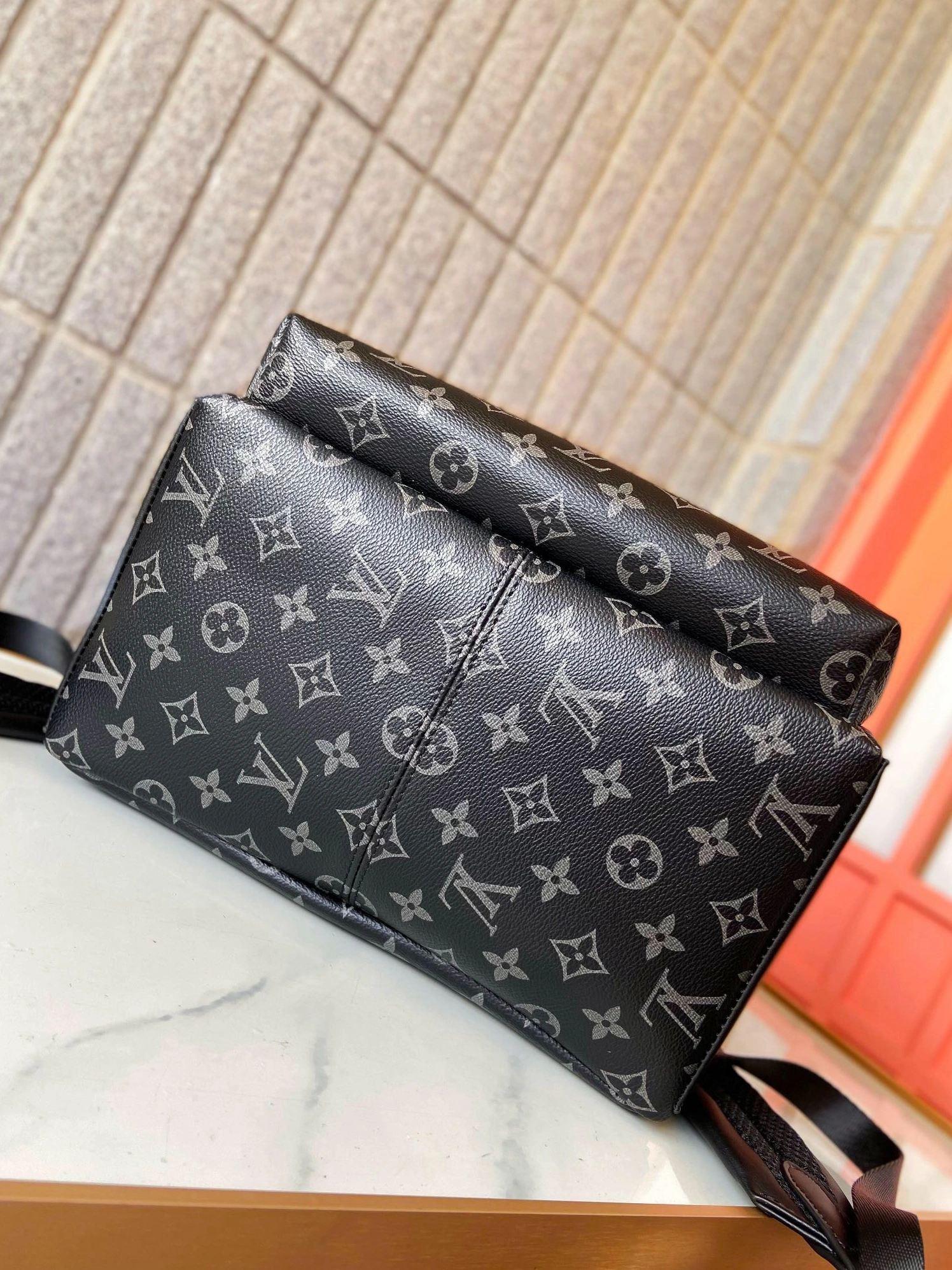 Louis Vuitton LV AAA Man Backpacks Durable 1808