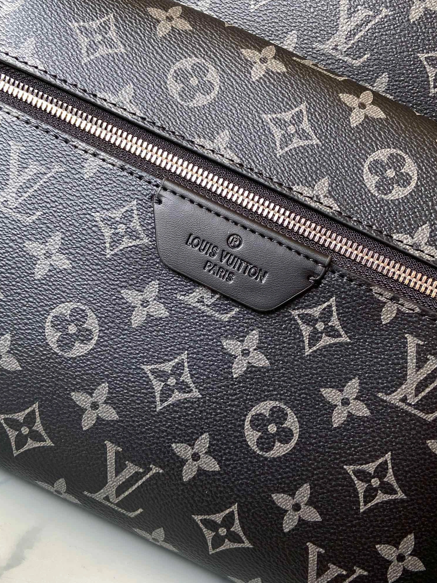 Louis Vuitton LV AAA Man Backpacks Durable 1808
